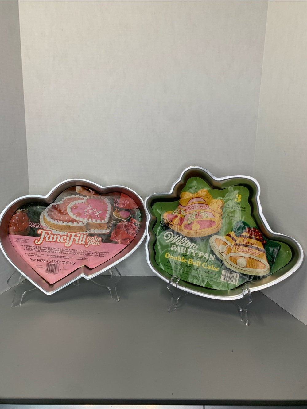 VINTAGE LOT OF 2 Wilton 1979 Double Heart & Double Bells Pans with instruction